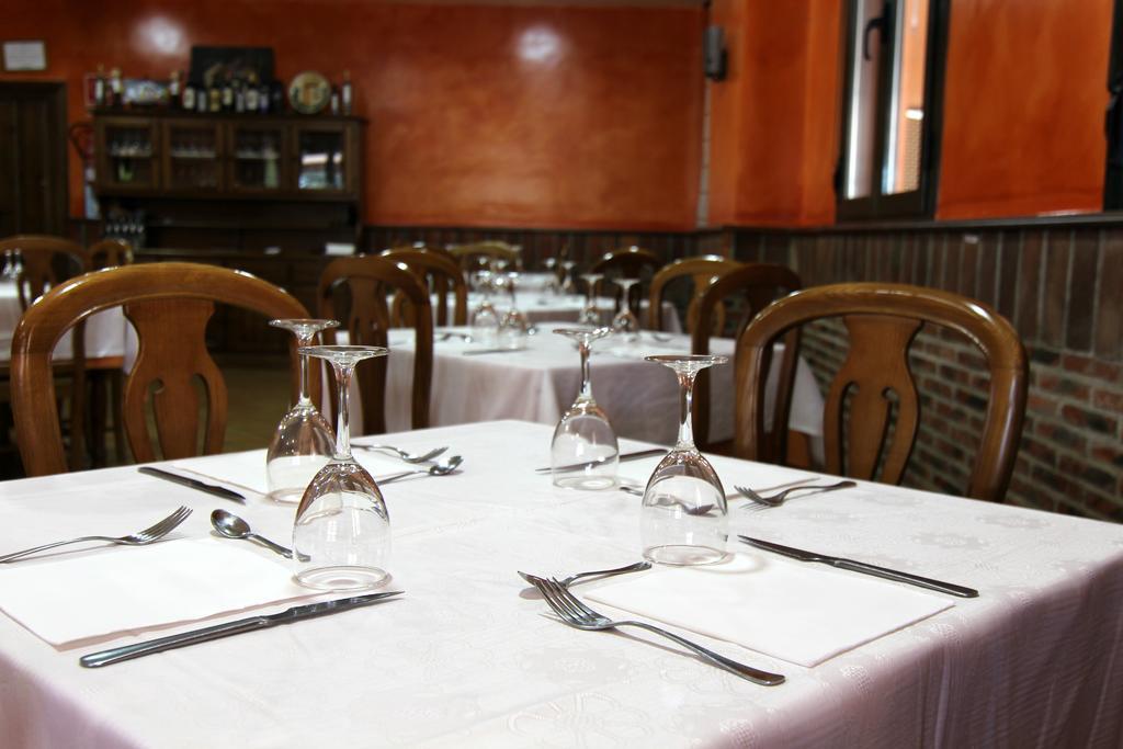 Tejeda de Tiétar Hotel Rural Hojaranzos מראה חיצוני תמונה