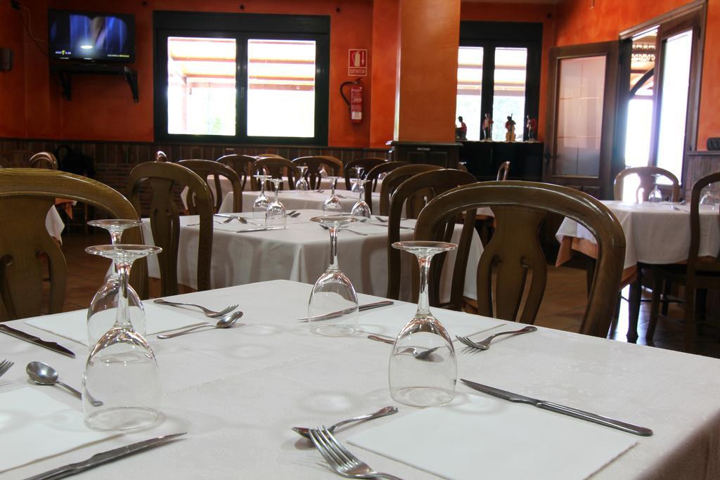Tejeda de Tiétar Hotel Rural Hojaranzos מראה חיצוני תמונה