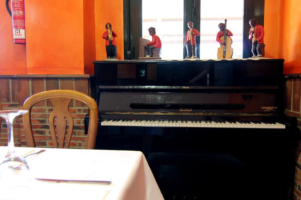 Tejeda de Tiétar Hotel Rural Hojaranzos מראה חיצוני תמונה