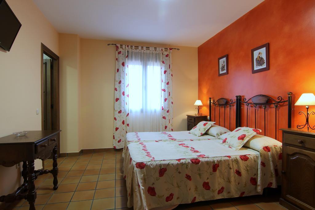 Tejeda de Tiétar Hotel Rural Hojaranzos מראה חיצוני תמונה