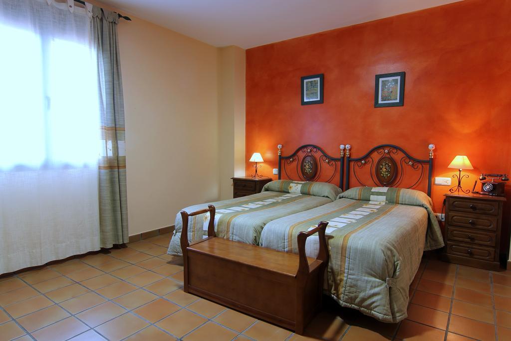 Tejeda de Tiétar Hotel Rural Hojaranzos מראה חיצוני תמונה