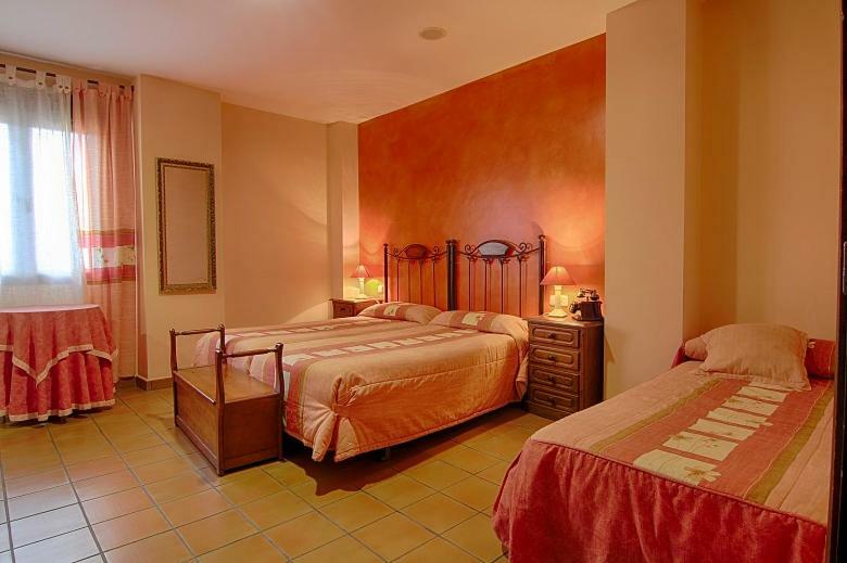 Tejeda de Tiétar Hotel Rural Hojaranzos מראה חיצוני תמונה